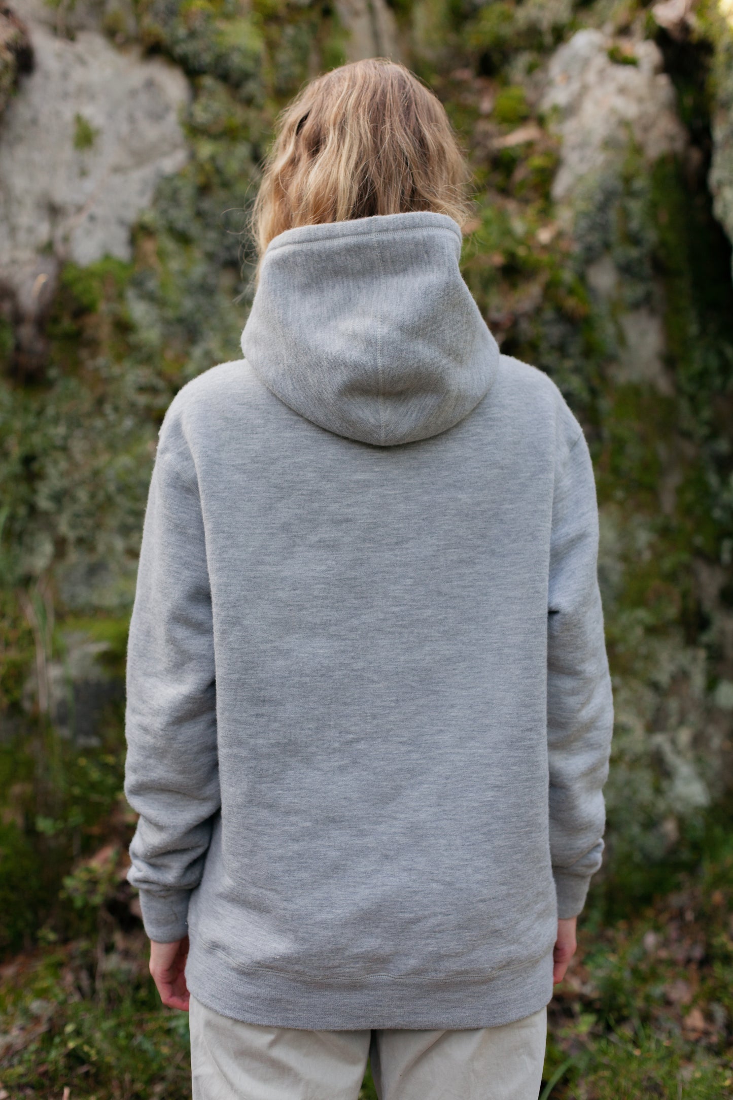 PULLOVER HOODIE